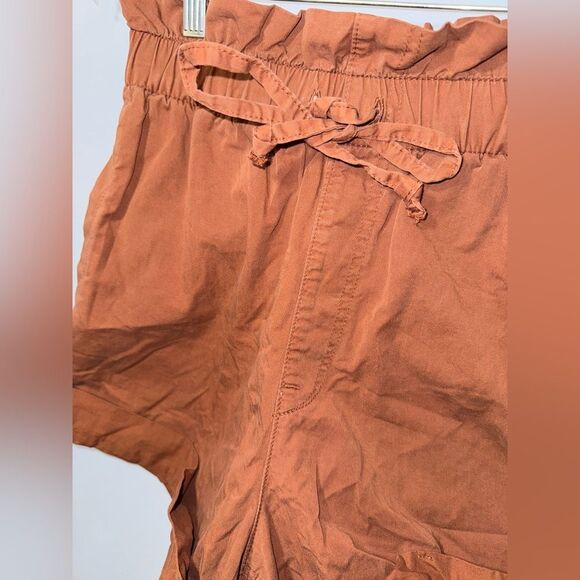 Abercrombie & Fitch Rust Colored High waisted Cotton Shorts size Small EUC - Picture 2 of 7